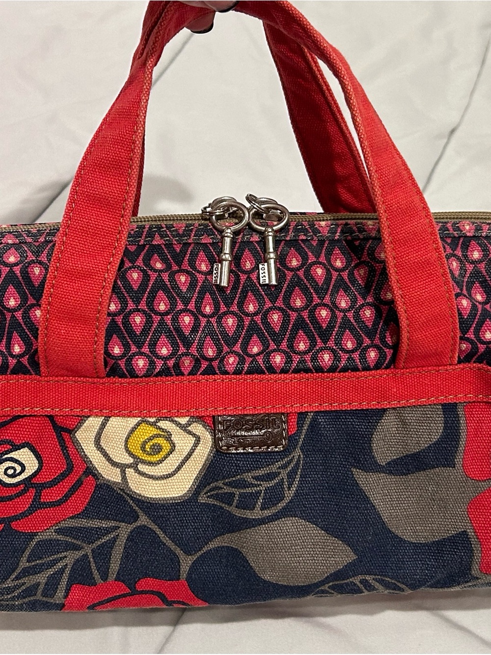 Vintage Fossil Key-Per toiletry bag Red Patterned Canvas Tote Bag